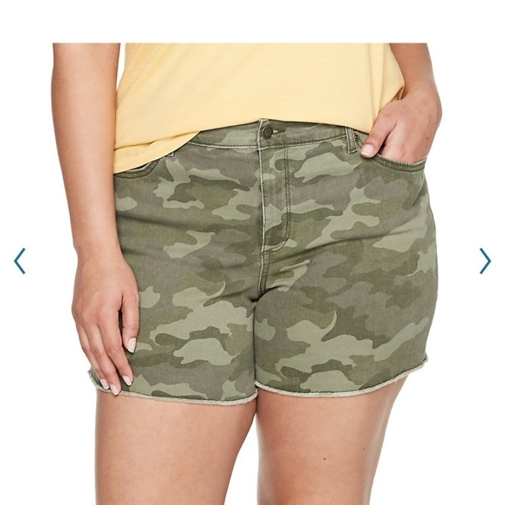 Sonoma camo denim high rise shorts!